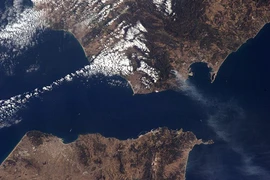 Nếu phe phát xít thắng trận, Địa Trung Hải sẽ bị... tát cạn?