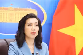 Tránh để Việt Nam bị cuốn vào "cuộc chiến truyền thông" của nước lớn