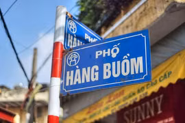 Sau 7 lần rao bán đấu giá, đất vàng mặt phố HN giảm mất nửa