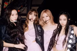 Concert BlackPink quy định đổi vòng tay, phe vé “khóc thét“