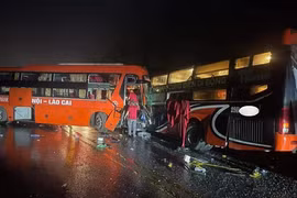  Cao tốc Nội Bài - Lào Cai: 3 vụ tai nạn, 7 người bị thương