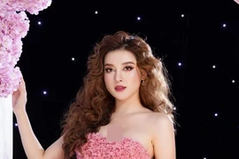 Tình duyên của Huyền My trước khi phủ nhận sắp lên xe hoa