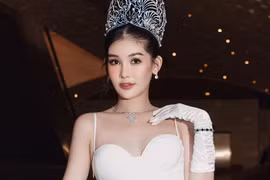 Ngân Anh: “Giá trị của Hoa hậu còn nằm ở đạo đức, phẩm chất...“