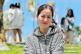 Con gái NSƯT Vũ Linh ra sao khi bố qua đời?