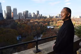 Lừa đảo cả tỷ USD, tỷ phú Trung Quốc mua vài biệt thự tại Mỹ