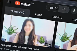 Vùng xám với những video như "kiếm tiền trên Tinder"