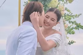 Bị nghi thuê người dự đám cưới, Trang Trần nói gì?