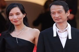 Đạo diễn Trần Anh Hùng cùng vợ con xuất hiện trên thảm đỏ Cannes