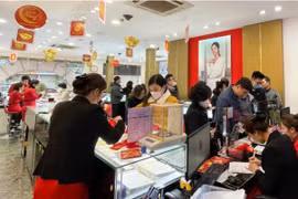 Hiện tượng lạ trong ngày vía Thần Tài ở hai miền Nam Bắc