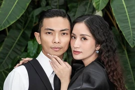 Chồng trẻ công tác nước ngoài 1 tháng, “bà bầu” Khánh Thi thế nào?