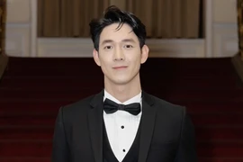 Tình trường của Song Luân đóng phim “Nhà bà Nữ”