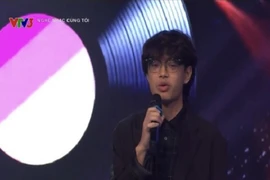 Bất ngờ với màn song ca của 2 con trai NSƯT Xuân Bắc