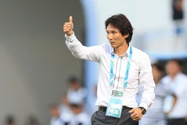 Vì sao HLV Gong Oh Kyun sớm 'đầu hàng' V-League?