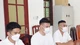 Diễn "cảnh nóng" trên xe Mercedes, có đối tượng nam giả gái