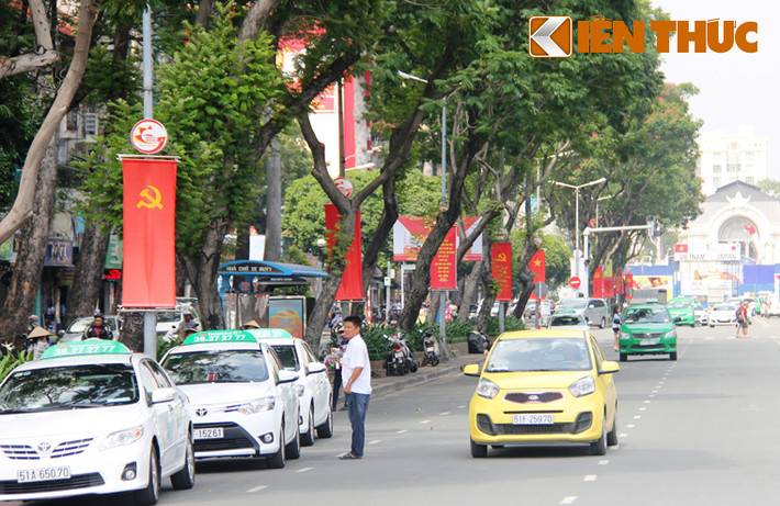 Tính đến thời điểm này có tổng số 445 đại biểu được triệu tập; trong đó 65 đại biểu đương nhiên và 380 đại biểu được bầu từ Đại hội Đảng bộ các quận huyện và Đảng uỷ cấp trên cơ sở trực thuộc Thành uỷ.