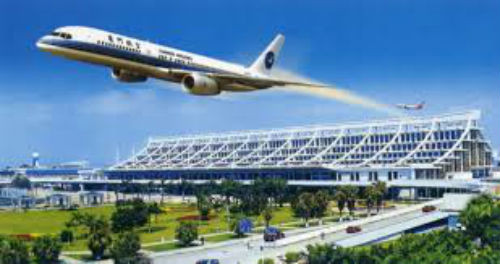 8. Quốc hội “nóng” với dự án sân bay Long Thành Tại phiên thảo luận sáng 4/6 tại hội trường về chủ trương đầu tư Dự án xây dựng cảng hàng không quốc tế Long Thành, đa số các Đại biểu Quốc hội đều tỏ ý tán thành với báo cáo chủ trương đầu tư dự án, cũng như Báo cáo giải trình, tiếp thu về dự án đầu tư xây dựng Cảng hàng không quốc tế Long Thành. Khẳng định, sân bay Long Thành là một án quan trọng đặc biệt cấp quốc gia, có ý nghĩa to lớn để đáp ứng yêu cầu phát triển kinh tế-xã hội của đất nước