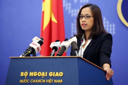 5. Bộ Ngoại giao lên tiếng vụ 2 mẹ con người Việt bị sát hại tại HQ Tại buổi họp báo thường kỳ chiều ngày 10/12, Phó Phát ngôn Bộ Ngoại giao Việt Nam - Phạm Thu Hằng đã trả lời câu hỏi của báo chí về vụ việc "2 mẹ con người Việt bị sát hại ở Hàn Quốc" vào khoảng 6h20 ngày 7/12, tại phường Sindonim, quận Guro, thủ đô Seoul. Bà Phạm Thu Hằng cho biết: Ngay sau khi nhận được thông tin, Đại sứ quán Việt Nam tại Hàn Quốc đã gửi công hàm cho Bộ Ngoại giao Hàn Quốc, Cảnh sát quận Guri nơi trực tiếp xảy ra vụ án để xác minh vụ việc.