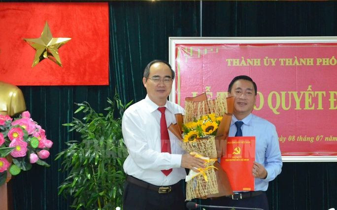Ông Phạm Thành Kiên - Bí thư Quận ủy Quận 3. Ông Kiên sinh năm 1971, quê quán tỉnh Bạc Liêu. Trình độ cá nhân, Thạc sĩ Xây dựng Đảng, cử nhân Luật, Cao cấp Lý luận Chính trị.