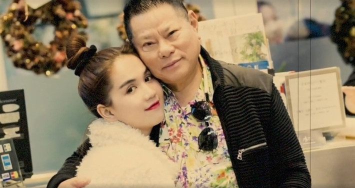 Năm 1975, ông sang Mỹ, làm lại từ đầu với hai bàn tay trắng và tìm được công việc tại phòng thí nghiệm điều trị gan của Abbott. Sau 5 năm, ông được đề bạt lên vị trí giám đốc, được cử đi học quản trị kinh doanh, sau đó mua lại một phần cơ sở thí nghiệm này. Từ đây, ông lập công ty RAAS và điều hành công việc thu gom huyết thanh chuyên dụng, cung cấp cho ngành công nghiệp phân tách. Ảnh: Internet.