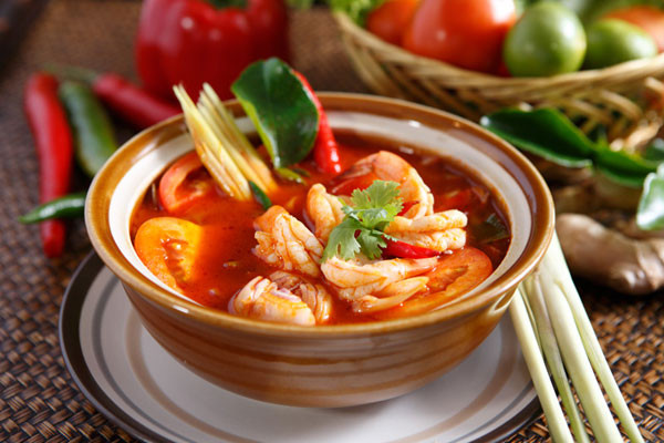 Năm 2011, Tom Yum xếp vị trí thứ 8 trong top 50 món ăn ngon nhất thế giới do CNN bình chọn.