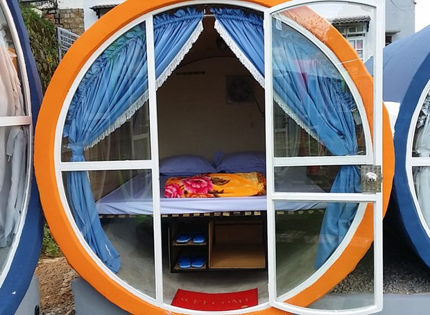 Mô hình khách sạn này được kết hợp từ 3 yếu tố đẹp, độc và rẻ, mang đến cho du khách một không gian hoàn toàn mới, thoát khỏi sự chật chội, chen chúc trong những phòng tập thể giường tầng hay cảm giác khô cứng trong 4 bức tường khách sạn kiên cố. Ảnh: Internet.
