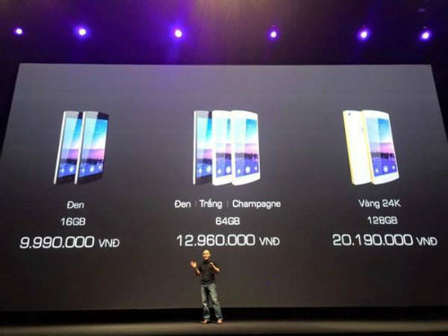 4. Bphone của Bkav ra mắt Ngày 26/5, siêu phẩm Bphone của hãng công nghệ Bkav chính thức được giới thiệu ra công chúng. Bphone là dự án điện thoại đầu tiên do người Việt thiết kế và sản xuất. Phiên bản chuẩn (16 GB) màu đen rẻ nhất là 9,99 triệu đồng và 20,19 triệu đồng dành cho bản đặt biệt mạ vàng 24K bộ nhớ lưu trữ 128 GB. Tuy nhiên, sản phẩm này vừa được giới thiệu đã vấp phải không ít lùm xùm xung quanh việc dùng ảnh giả để minh họa cho camera, nghi án đạo nhạc...
