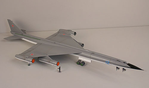 Ngoài ra, công ty Myasishchev cũng từng thiết kế một máy bay ném bom chiến lược siêu âm mang tên M-50. Thiết kế này chỉ có một nguyên mẫu duy nhất được chế tạo và bay thử lần đầu vào năm 1959.