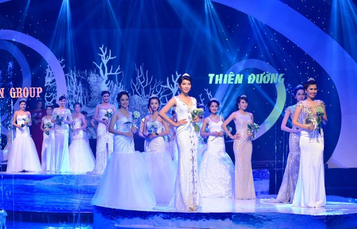 Hoa khôi ĐBSCL 2015 sẽ nhận giải thưởng gồm vương miện Hoa khôi ĐBSCL và 300 triệu đồng; Á khôi 1 nhận giải thưởng150 triệu đồng, Á khôi 2 nhận giải thưởng 70 triệu đồng. Ngoài ra, còn có các danh hiệu: “Người đẹp tài năng”, “Người đẹp du lịch”, “Người đẹp áo dài”, “Người đẹp hình thể”, giải “Làn da đẹp”, “Gương mặt khả ái”. Mỗi giải thưởng trị giá 20 triệu đồng.