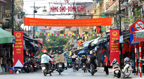 Đứng thứ 4 là phố Hàng Đào giao dịch ở mốc 650 triệu đồng mỗi m2. Ảnh: Internet.