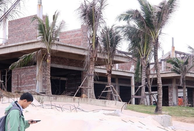 Khi cải tạo, chủ đầu tư xây thành 20 căn biệt thự có sai lệch lớn so với quy hoạch phê duyệt tổng diện tích xây dựng 6.975 m², diện tích trung bình 346 m²/căn. Ảnh: TPO.