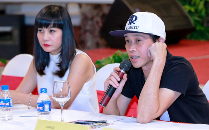Danh hài Hoài Linh chia sẻ: "Từng ngồi ghế nóng nhiều chương trình, nhưng "Tài tử tranh tài" là một trong những chương trình mà tôi tâm đắc nhất bởi đây không chỉ là sân chơi để anh em nghệ sĩ thể hiện tình yêu với cải lương mà còn là một kênh quảng bá hiệu quả, góp phần đưa nghệ thuật cải lương đến gần hơn với khán giả, đặc biệt là các bạn trẻ". Được biết đầu năm 2016, nam danh hài này sẽ tổ chức liveshow riêng cùng nhiều khách mời đặc biệt.