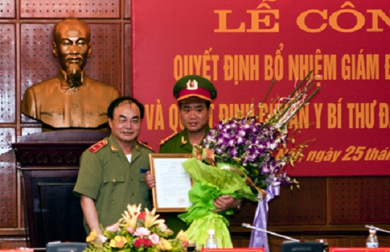 Ông Chung được chính thức bổ nhiệm làm Giám đốc Công an Hà Nội ngày 25/9/2012, khi đang mang quân hàm Đại tá. Trước đó, giữ chức Quyền Giám đốc Công an Hà Nội sau khi người tiền nhiệm là Trung tướng Nguyễn Đức Nhanh nghỉ hưu.