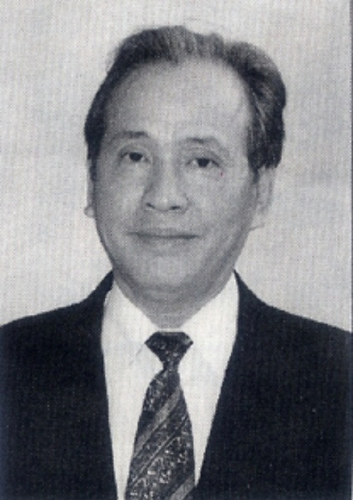 Ông Lê Ất Hợi: Tháng 1/1990, ông Lê Ất Hợi (19/11/1935 - 8/3/2011) kế nhiệm chức vụ Chủ tịch Ủy ban nhân dân thành phố Hà Nội thay cho ông Trần Tấn. Ông Lê Ất Hợi ( quê quán tại Phủ Lạng Thương, tỉnh Bắc Giang, nay thuộc xã Đa Mai, thành phố Bắc Giang, tỉnh Bắc Giang) là kỹ sư xây dựng.