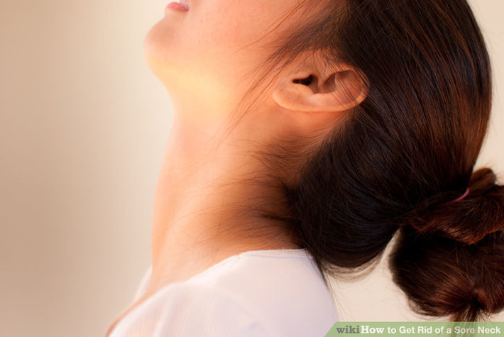 Tư thế cổ gẫy gập về phía sau thì chủ nhân thiếu tính quyết đoán. Cuộc đời nhiều trắc trở, chông gai.