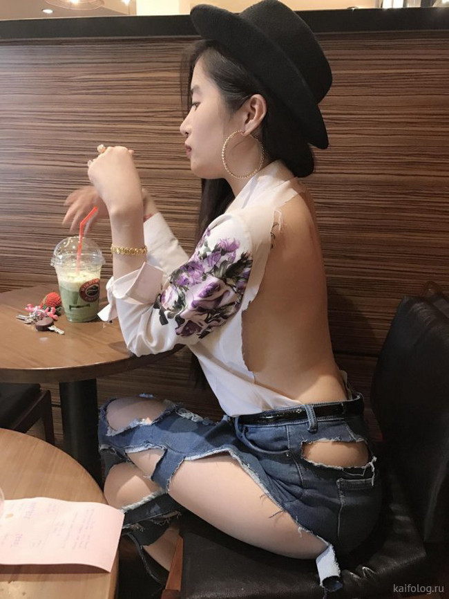 Phải chăng đây là mốt "mát mẻ" cho mùa hè oi bức này.