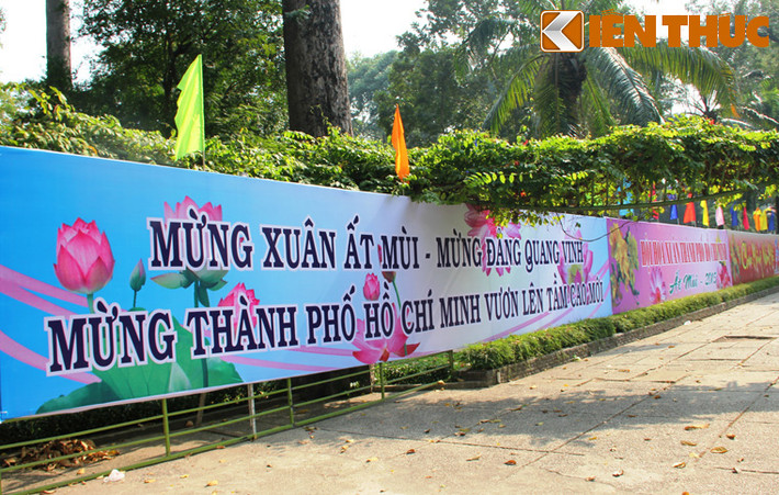Công tác chuẩn bị thi công Hội Hoa xuân ở công viên Tao Đàn, TP HCM cũng đang khẩn trương thực hiện.