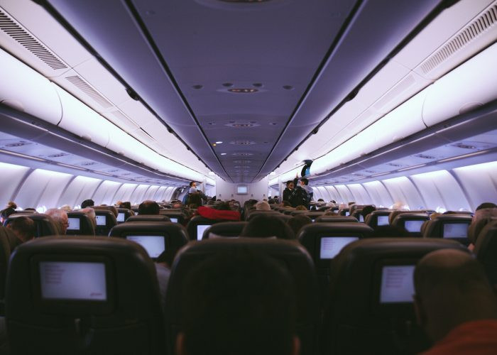 Ngược lại, đặt vé quá muộn có thể khiến bạn không chủ động được lịch trình công việc cần làm của mình.