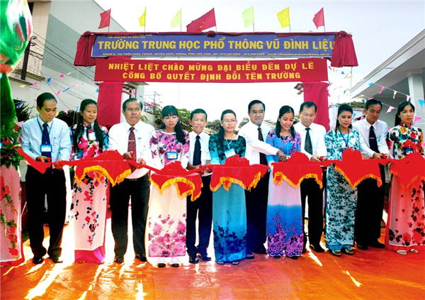 Từ 1/1977 đến 3/1979, ông Vũ Đình Liệu (SN 1919, quê huyện Mỹ Lộc, tỉnh Nam Định) là Chủ tịch UBND TP HCM. Sau đó ông được điều động về Trung ương giữ chức Phó Chủ tịch Hội đồng Bộ trưởng (tương đương Phó Thủ tướng ngày nay). Ông mất năm 2005 và hiện ở tỉnh Trà Vinh có ngôi trường vinh dự được mang tên ông.