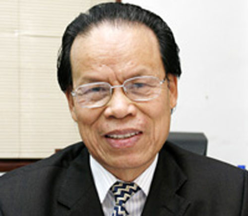 Trước khi làm kinh doanh, đại gia này từng là giáo viên cấp I, II vào năm 1958, sau đó lên chức hiệu trưởng. Tới năm 1982, ông Hiền mới chính thức đặt chân vào lĩnh vực kinh doanh. Ảnh: vietnamnet.vn.