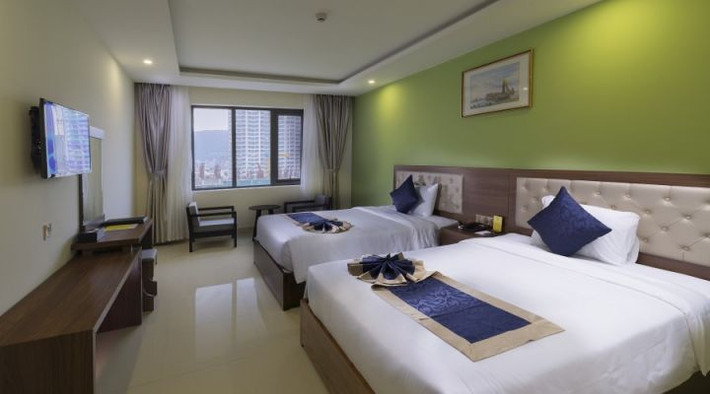 7 Seven Sea được thiết kế theo lối kiến trúc độc đáo sang trọng mang đậm nét văn hóa dân tộc sâu sắc của miền Tây Bắc. Hệ thống phòng ốc đa dạng Ảnh: vnbooking.com.