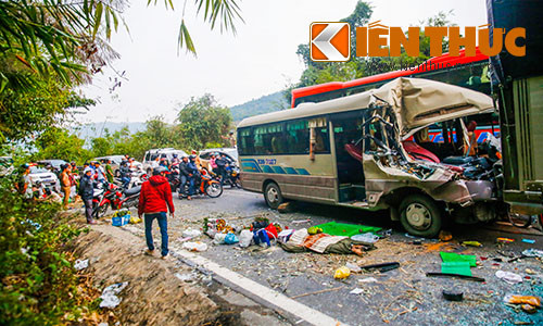 1. Xe khách đâm xe tải trên đèo Bảo Lộc, 6 người thương vong Khoảng 16h30 ngày 13/3, xe khách 30 chỗ BKS 53S – 7027 chở 27 hành khách đi hướng từ TP Bảo Lộc về Đồng Nai. Khi đi vừa qua được hơn nửa đèo Bảo Lộc (TP Bảo Lộc, Lâm Đồng), tài xế tăng ga vượt qua xe tải BKS 49C – 03039 bị hỏng đậu bên đường. Đúng lúc đó có một xe khách khác chạy chiều ngược lại nên tài xế đánh lái vào bên trong để tránh nên đã đâm mạnh vào đuôi xe tải đang đậu. Cú tông mạnh khiến một cụ già trên xe tử vong tại chỗ và ít nhất 5 hành khách bị thương.