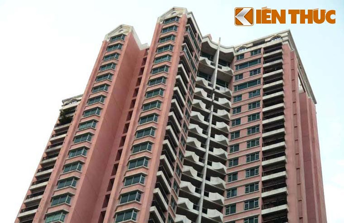 Giai đoạn 1999-2008, tòa nhà thu hút khá đông tiểu thương, công suất thuê ki-ốt những năm đầu đều trong tình trạng “cháy” hàng...