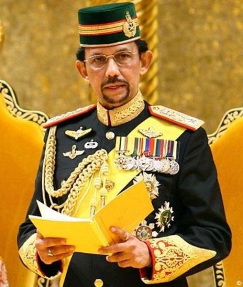 Quốc vương Brunei Hassanal Bolkiah.