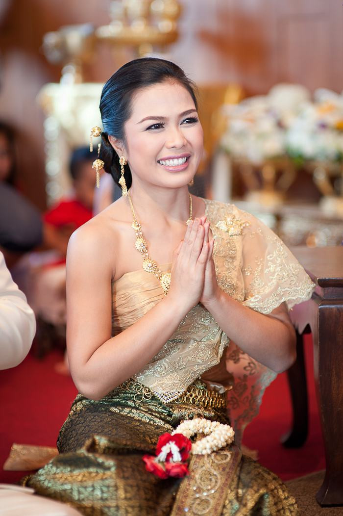 Trang phục cưới của cô dâu Thái Lan gồm 6 phần khác nhau, tượng trưng cho 6 giai đoạn thăng trầm của lịch sử đất nước. Ảnh: Printest.