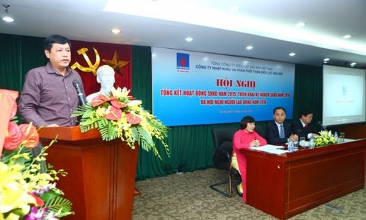 3. Lê Chung Dũng: trốn mất hút du học Singapore? Tiếp đó, phải kể đến ông Lê Chung Dũng, Phó Tổng giám đốc Tổng công ty Điện lực dầu khí (đơn vị thành viên của Tập đoàn Dầu khí Việt Nam). Được biết, ông Lê Chung Dũng là cán bộ thuộc diện quản lý của Tập đoàn đã vắng mặt tại cơ quan kể từ ngày 21/10/2016 đến nay. Ảnh: Vietnamnet