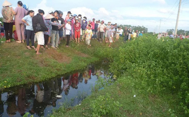 Phát hiện thi thể thầy Hiệu trưởng trường tiểu học ven sông: Sau gần một ngày mất tích, thi thể ông Th. được phát hiện trên đường cạnh một con sông thuộc địa bàn xã Cấn Hữu (huyện Quốc Oai, Hà Nội). Ông Th. được Phòng GD&ĐT huyện Quốc Oai điều về công tác, giữ chức Hiệu trưởng ở xã Nghĩa Hương vào cuối năm 2019.
