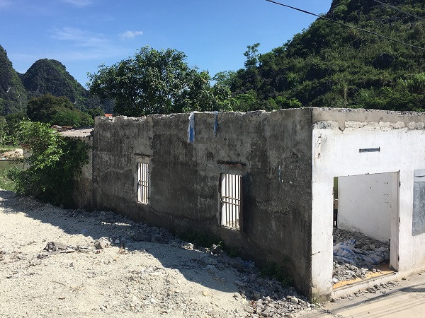 Đáng nói là, sau 17 năm triển khai, dự án siêu đội vốn hàng nghìn tỷ đồng ở Ninh Bình vẫn đang còn ngổn ngang, dở dang. Ảnh: TN&MT.