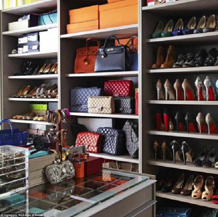 Những mẫu túi xách Chanel đắt tiền.