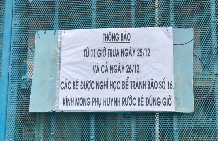 Thực hiện chỉ đạo của UBND TP.HCM, ngay từ trưa nay (25/12), toàn bộ học sinh, sinh viên ở TP.HCM đã nghỉ học đến hết ngày 26/12.