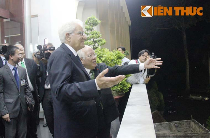 Tổng thống Sergio Mattarella vô cùng ấn tượng trước những thành tựu, phát triển của TP HCM và Ngài cam kết sẽ ủng hộ, hỗ trợ TP HCM trong việc tăng cường hợp tác với các tỉnh, bang khác tại Ý.